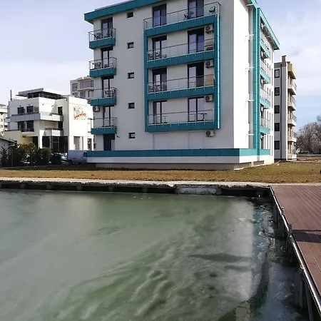 White Lake View * Mamaia